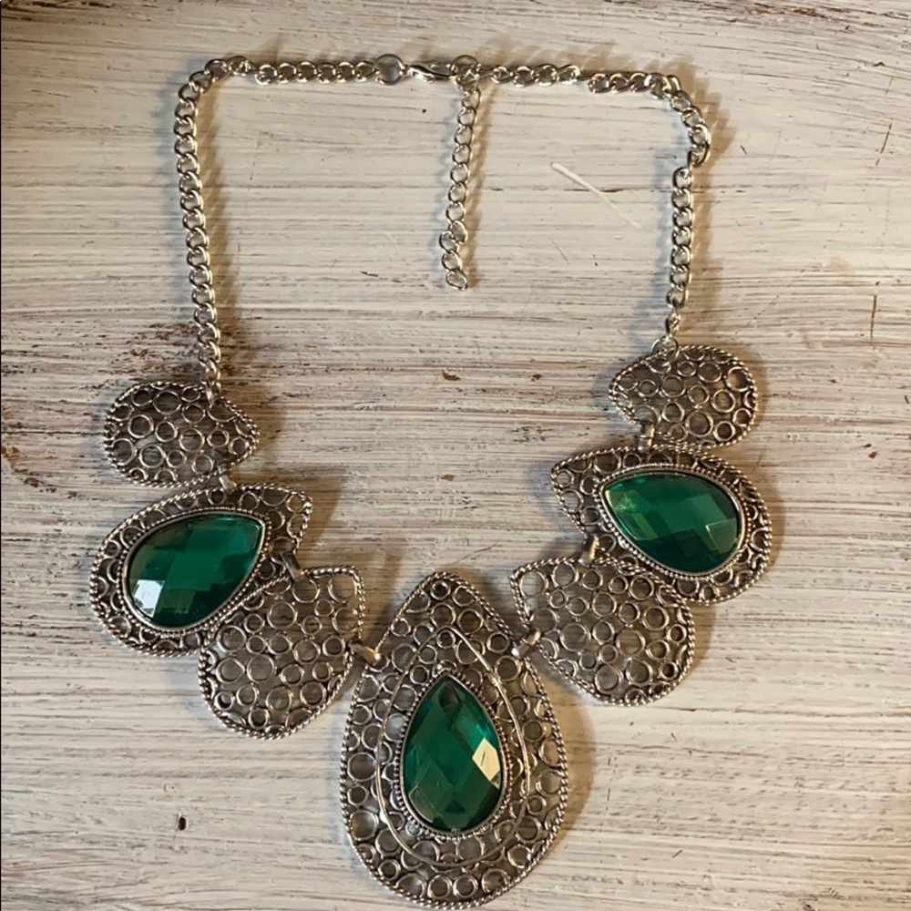 Faux Emerald Choker